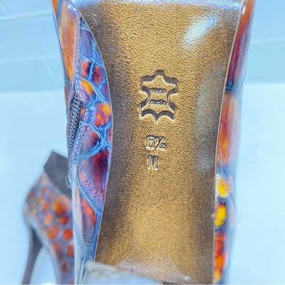 Donald J Pliner Rula Ankle Zip Bootie Brown Patent Leather/Suede Sz 6 1/2 - Picture 10 of 15